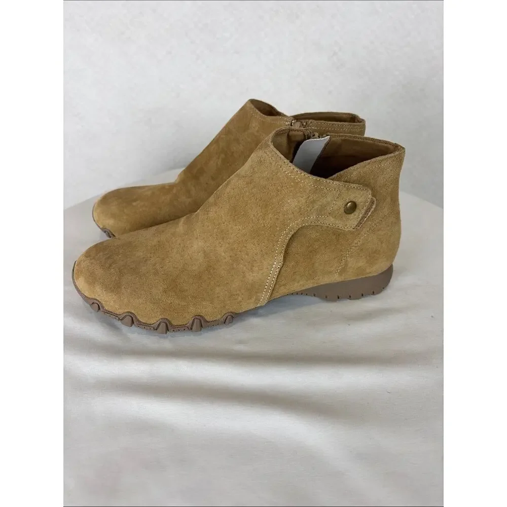 Skechers Relaxed Fit Memory Foam Suede Ankle Boots Tan Zip Comfort Booties 9.5